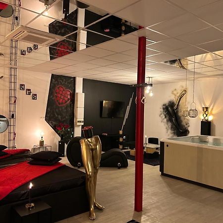 L'Escapade Sensuelle - La Love Room D'Épernay Kültér fotó