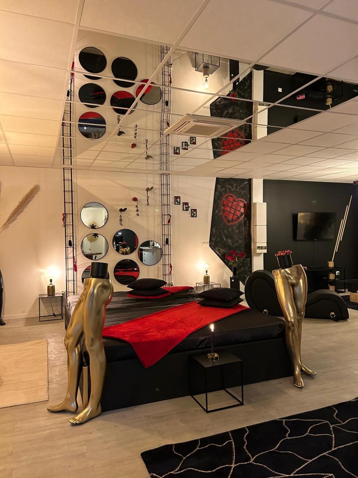 L'Escapade Sensuelle - La Love Room D'Épernay Kültér fotó