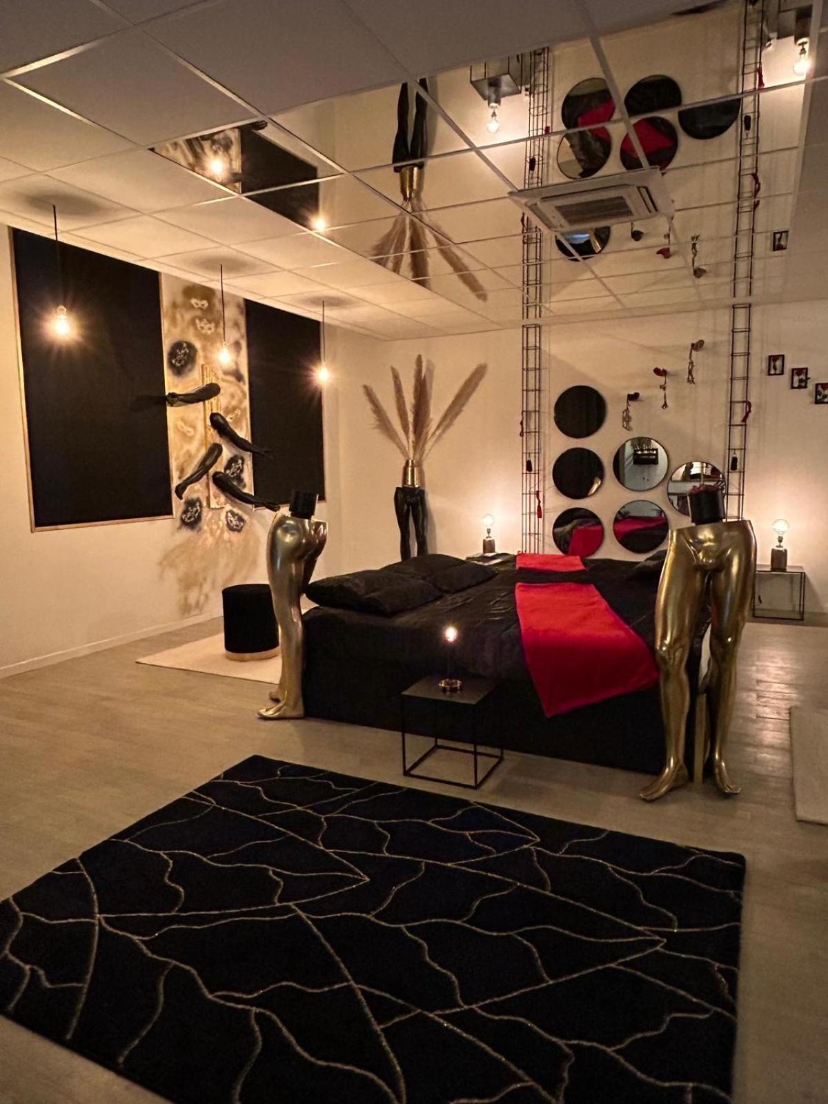 L'Escapade Sensuelle - La Love Room D'Épernay Kültér fotó